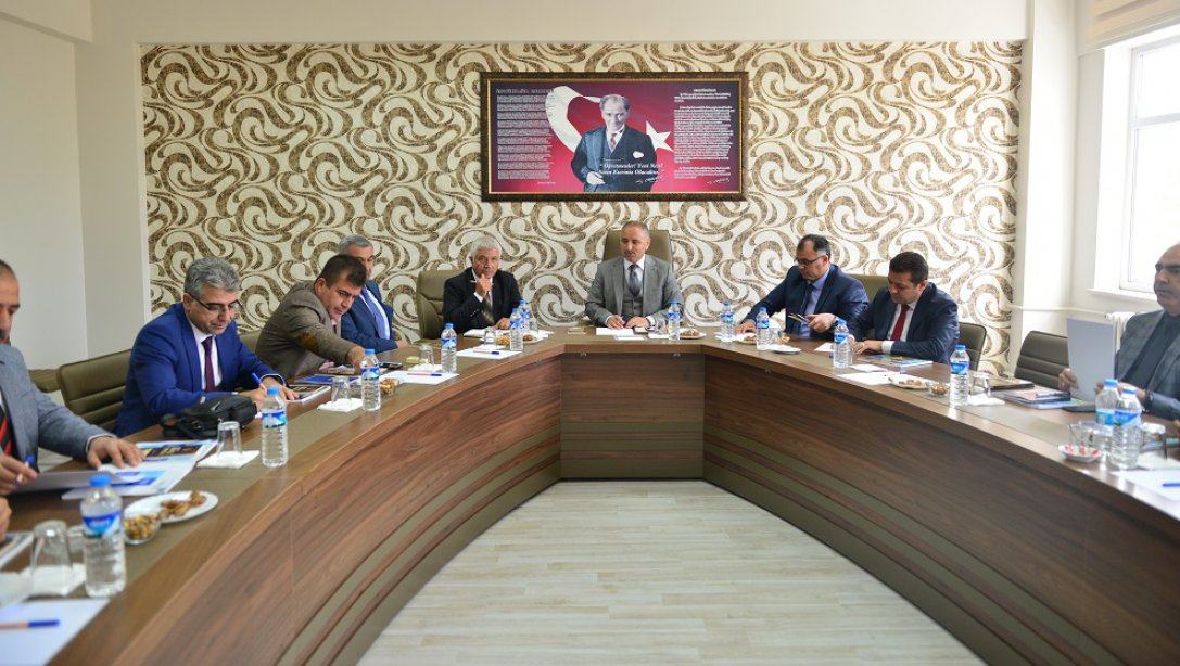 İlçe Milli Eğitim Müdürleri Koordinasyon Toplantısı Karakoçan İlçemizde Gerçekleştirildi.