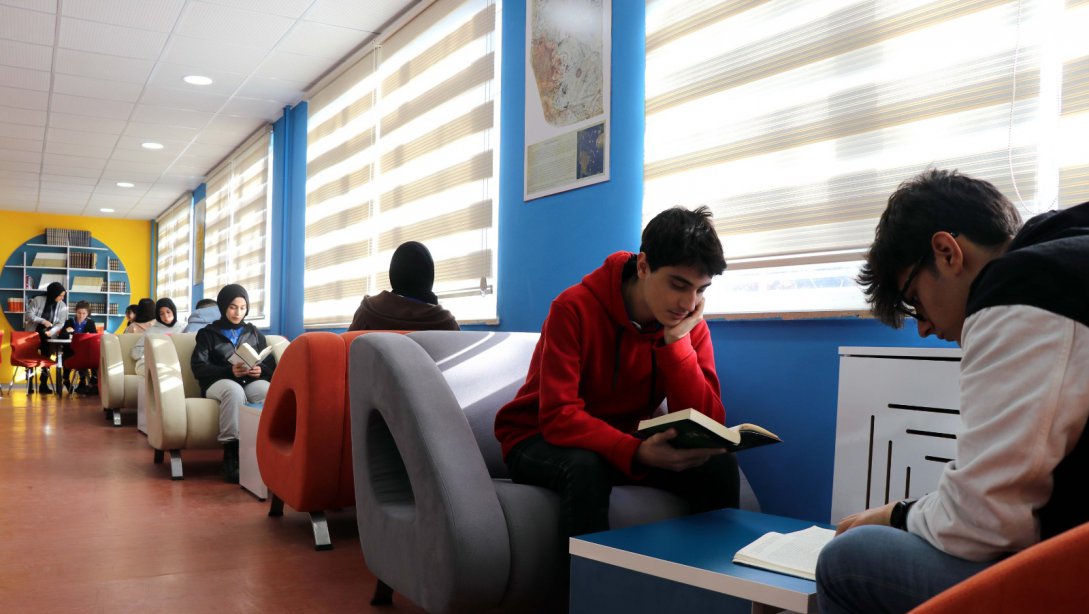 Kütüphanesiz Okul Kalmayacak Projesi Kapsamında Okul Kütüphanelerinde Büyük Dönüşüm Yaşandı