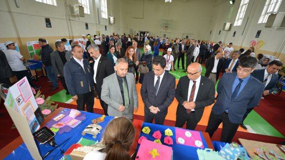 Mustafa Kemal Ortaokulu Proje Sergisi´nin Açılışını Gerçekleştirdik.