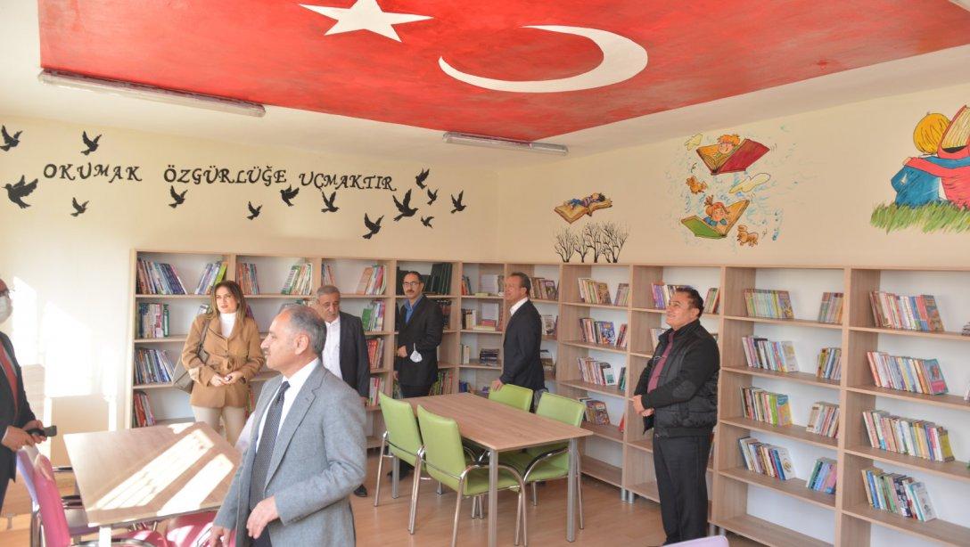Eğitimci Merhum Mehmet Sertdemir Anısına Yaptırılan Kütüphanenin Açılışı Gerçekleştirildi.