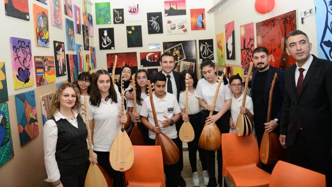 Kaya Karakaya Ortaokulu Kütüphane ve Sanat Sokağının Açılışı Yapıldı